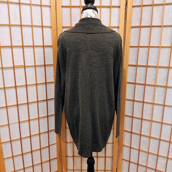 Briggs Tank with Attached Cardigan, Size 1X, Used - Picture 4 of 6